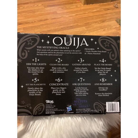 Ouija Board Game Hasbro The Mystifying Oracle Wooden Board Plastic Planchette - Picture 2 of 9